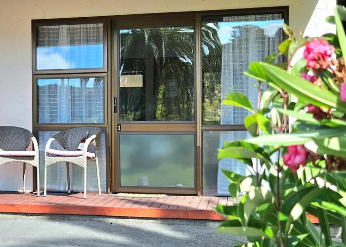 Haruru Falls Retreat